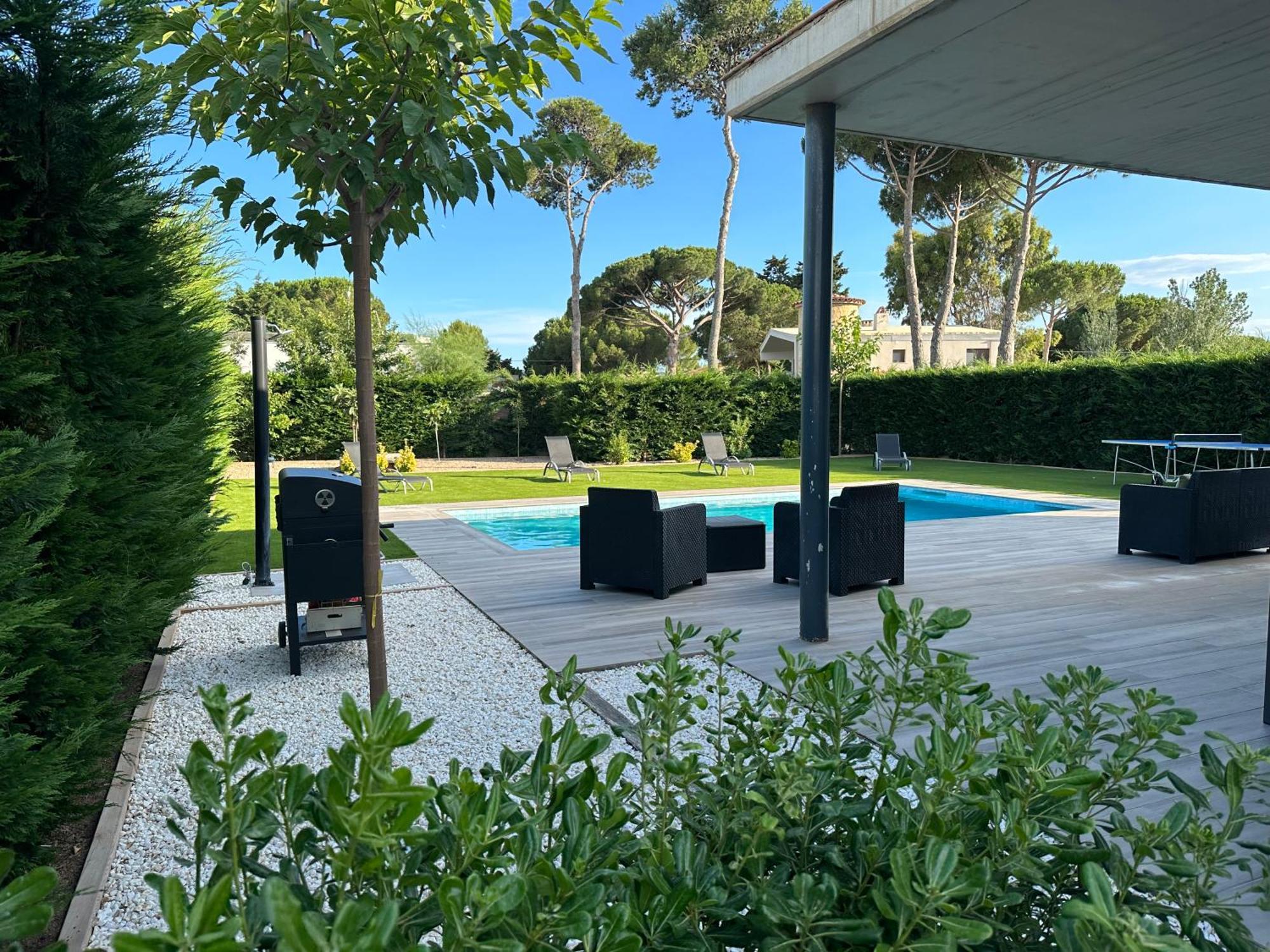 Villa Del Mas Pinell Лестартит Екстериор снимка