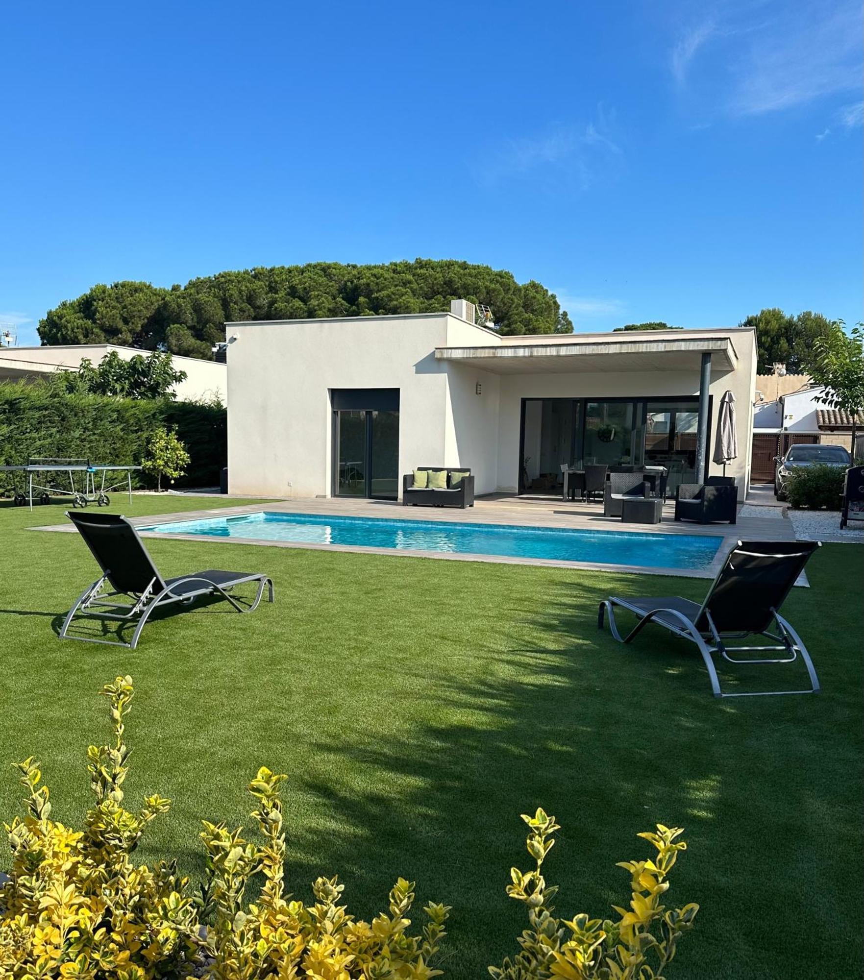 Villa Del Mas Pinell Лестартит Екстериор снимка